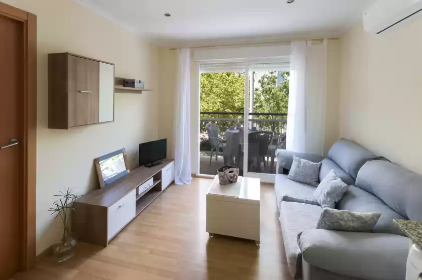 Holiday rentals in Caoba, Grau i Platja