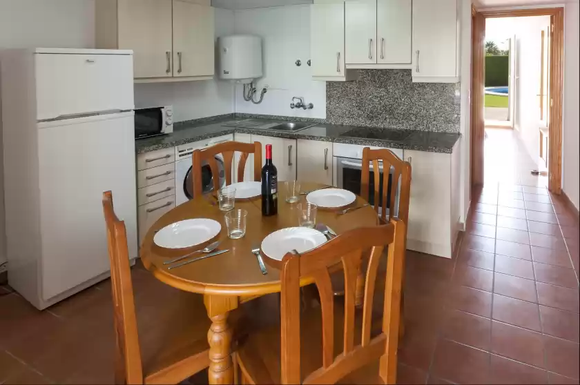 Holiday rentals in Bullent, Urbanització Platja d'Oliva