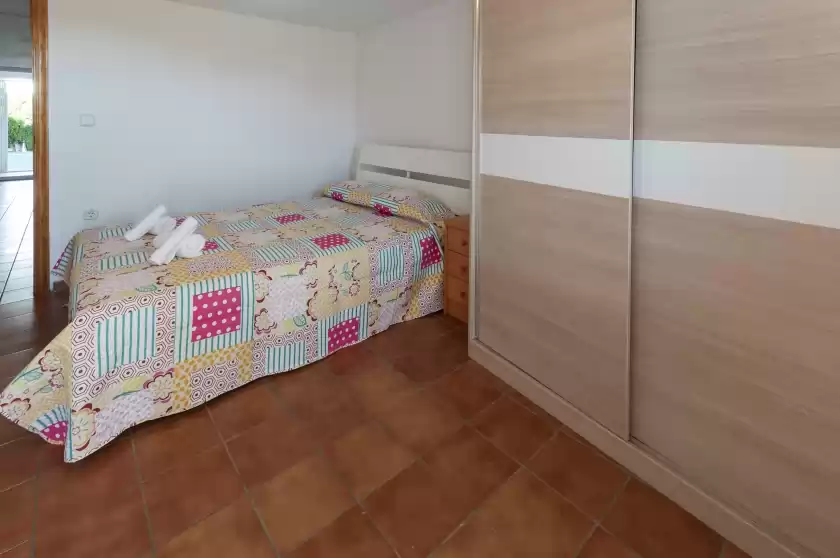 Holiday rentals in Bullent, Urbanització Platja d'Oliva