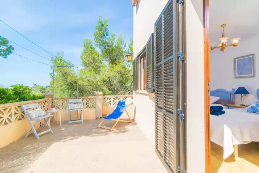 Holiday rentals in Casa s'almonia, Cala Llombards