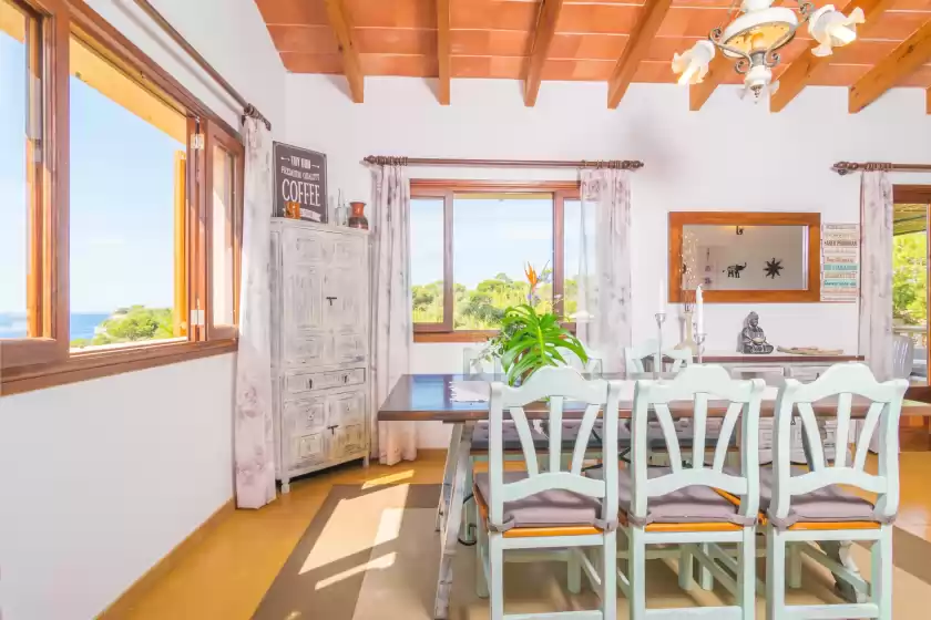 Holiday rentals in Casa s'almonia, Cala Llombards