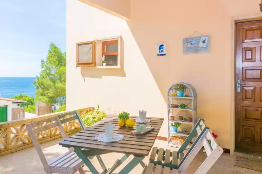Holiday rentals in Casa s'almonia, Cala Llombards