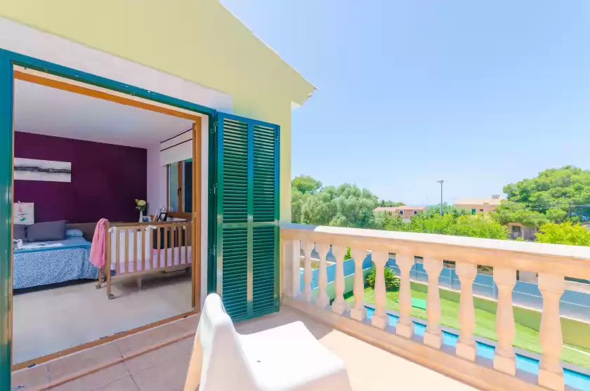 Holiday rentals in Villa las, Tolleric