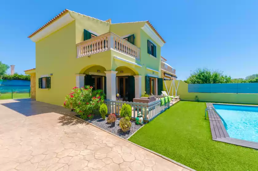 Holiday rentals in Villa las, Tolleric