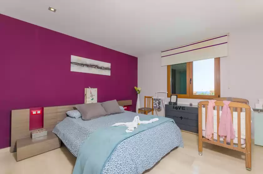 Holiday rentals in Villa las, Tolleric