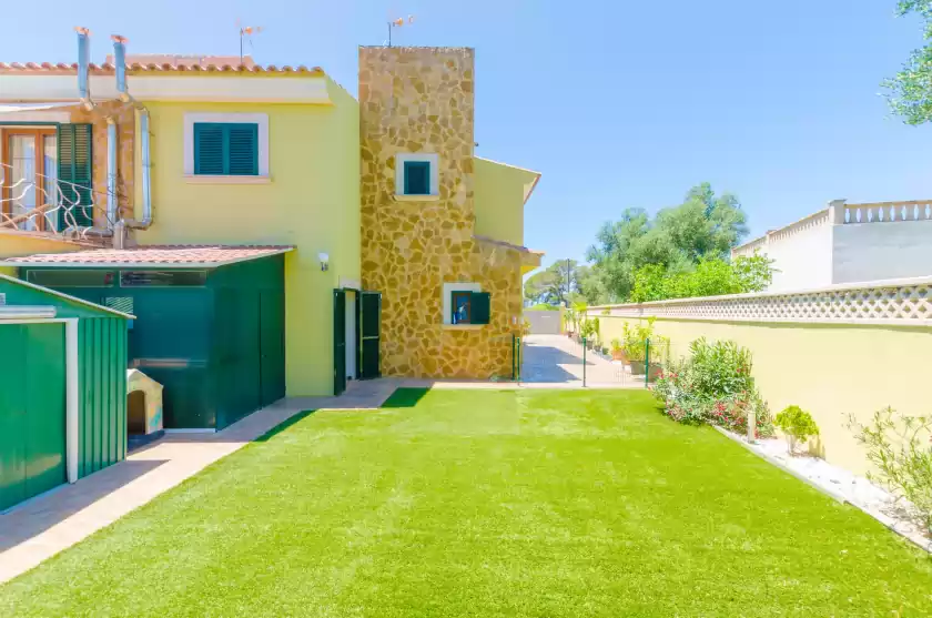 Holiday rentals in Villa las, Tolleric