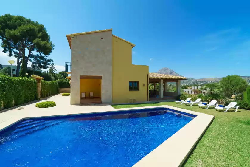 Holiday rentals in Riuet