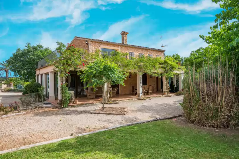 Holiday rentals in Es lledoner, Biniagual