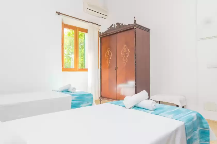 Holiday rentals in Finca son amora (es nins), es Pla de na Tesa