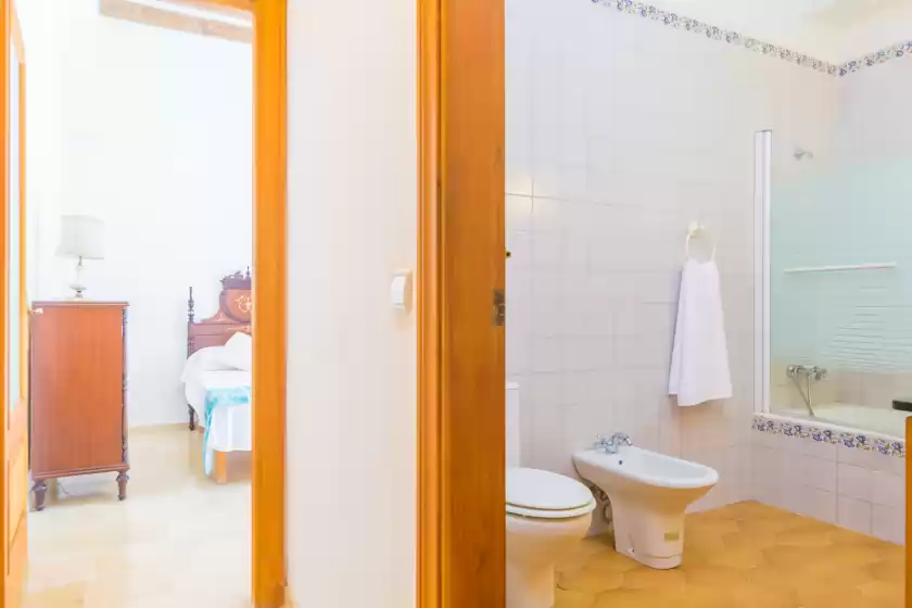 Holiday rentals in Finca son amora (es nins), es Pla de na Tesa