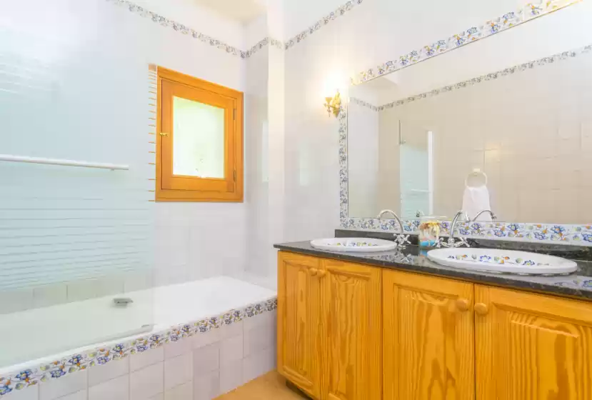 Holiday rentals in Finca son amora (es nins), es Pla de na Tesa