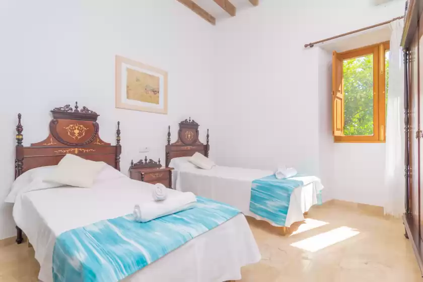Holiday rentals in Finca son amora (es nins), es Pla de na Tesa
