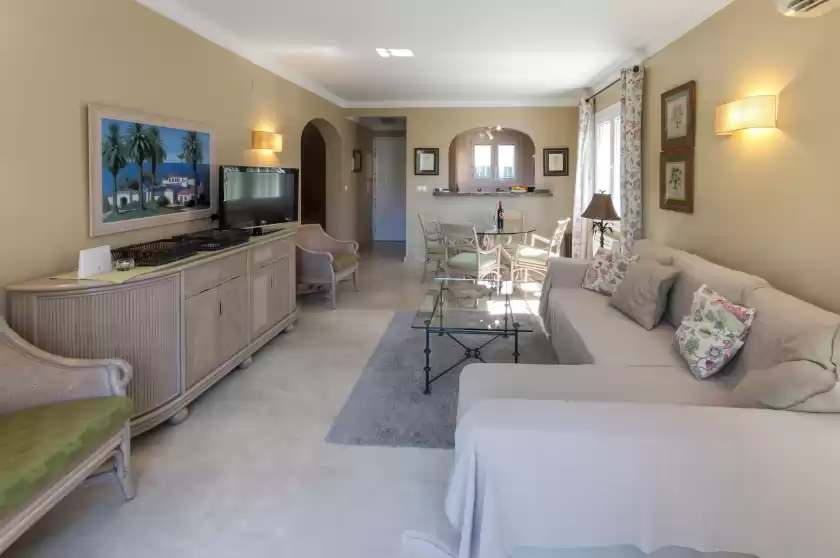 Holiday rentals in Malibu, Urbanització Platja d'Oliva