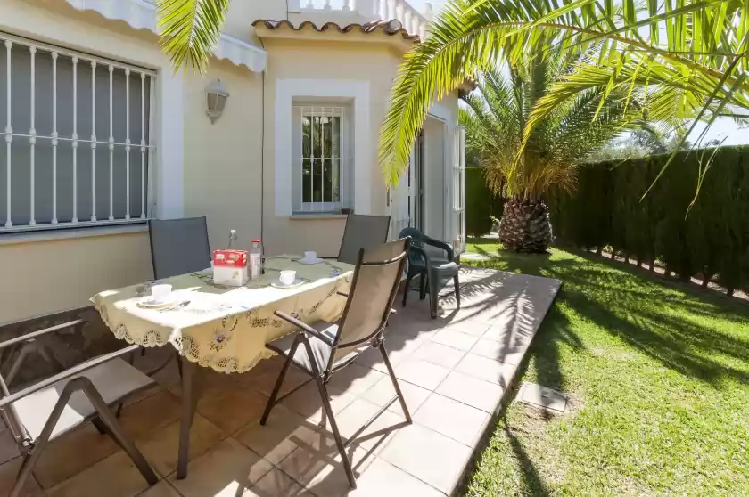 Holiday rentals in Malibu, Urbanització Platja d'Oliva