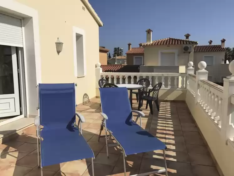 Holiday rentals in Malibu, Urbanització Platja d'Oliva
