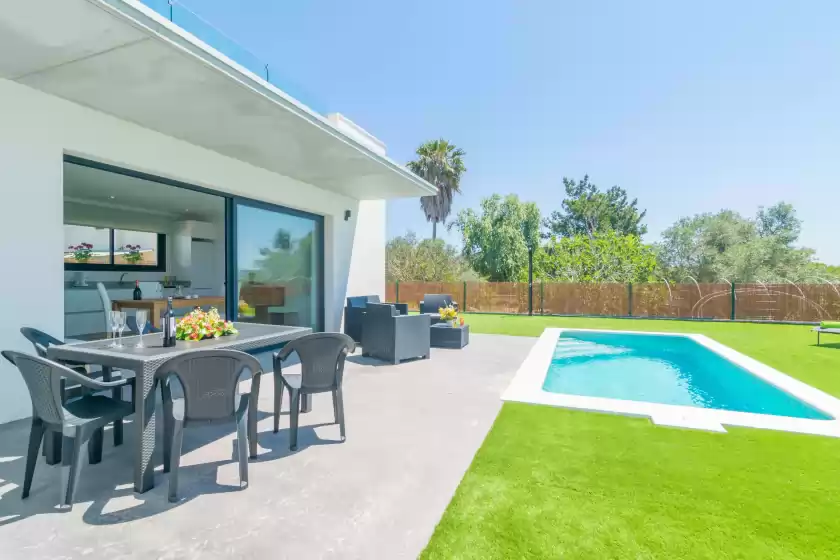 Holiday rentals in Villa leonor, Platja d'Alcúdia