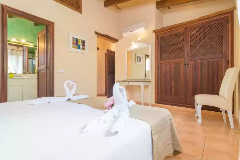 Holiday rentals in Son pere genet, Búger