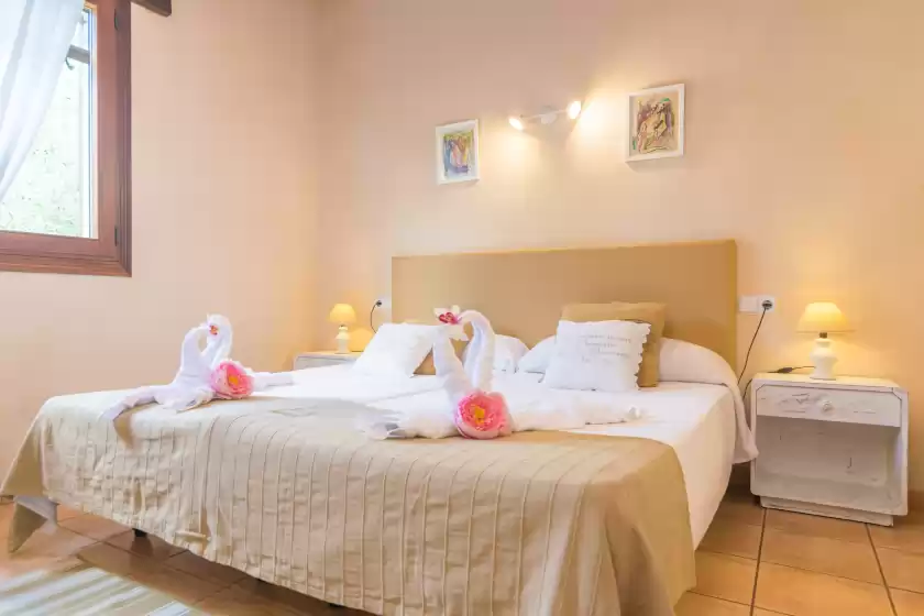 Holiday rentals in Son pere genet, Búger