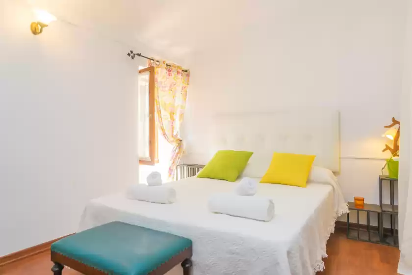 Holiday rentals in Sa marina (covamarina), ses Covetes