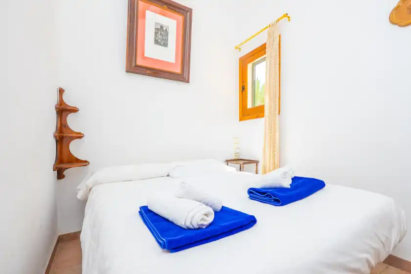Holiday rentals in Sa marina (covamarina), ses Covetes