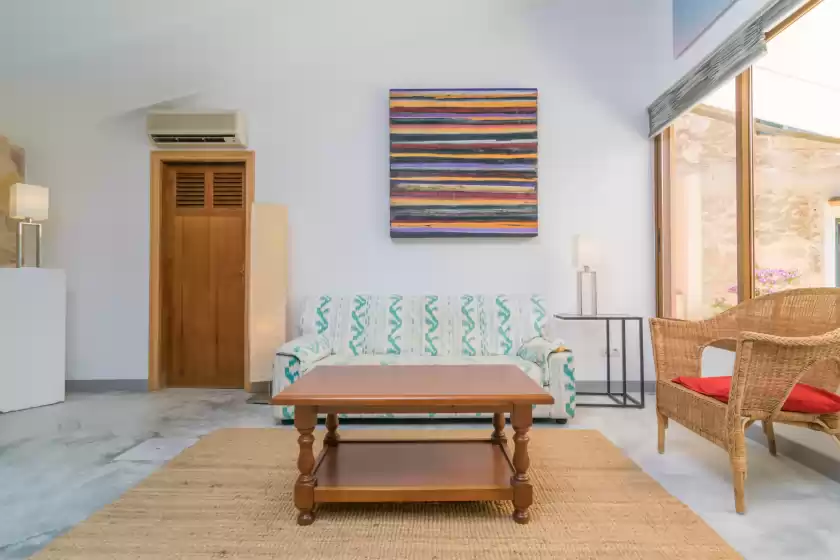 Holiday rentals in Sa marina (covamarina), ses Covetes