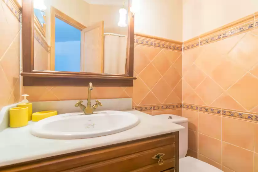 Holiday rentals in Sa marina (covamarina), ses Covetes