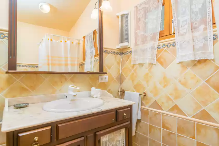 Holiday rentals in Sa marina (covamarina), ses Covetes