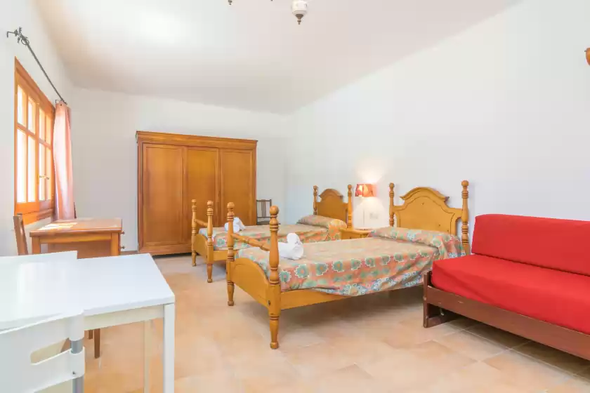 Holiday rentals in Sa marina (covamarina), ses Covetes