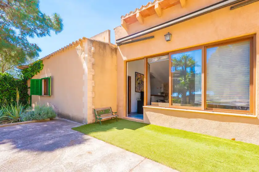Holiday rentals in Sa marina (covamarina), ses Covetes