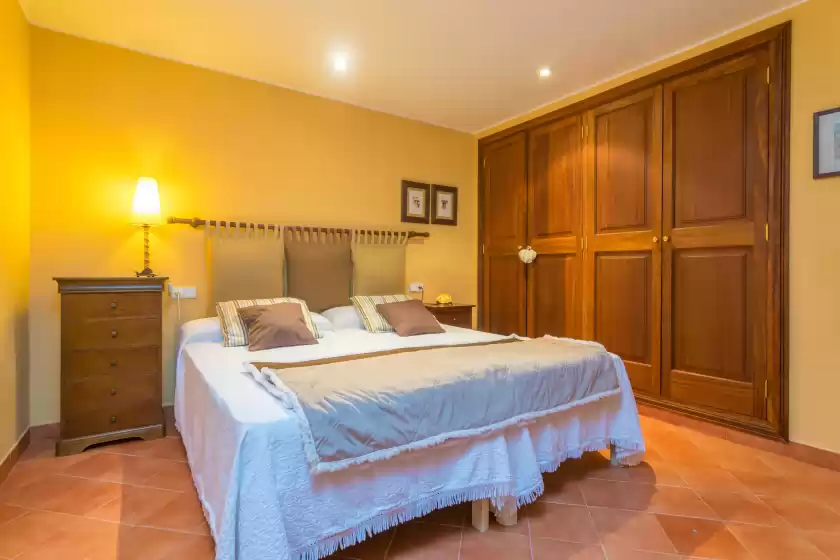 Holiday rentals in Cas 3 germans, Sant Jordi
