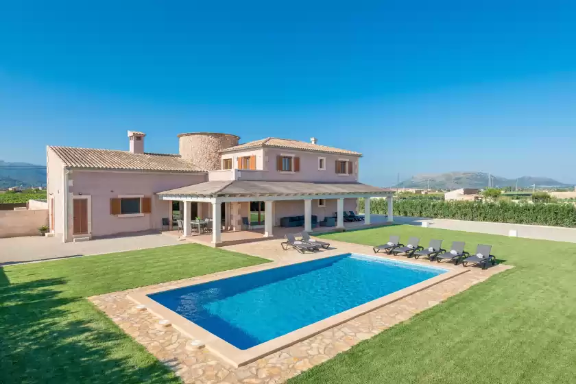 Holiday rentals in Es moli d'en sion