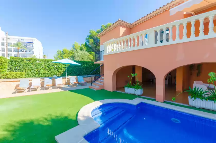 Holiday rentals in Villa son bauló, Can Picafort