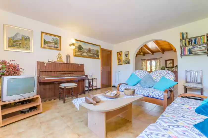 Holiday rentals in Sera de mavi, Algaida