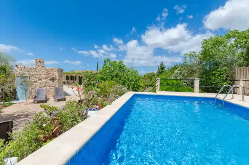 Holiday rentals in Sera de mavi, Algaida