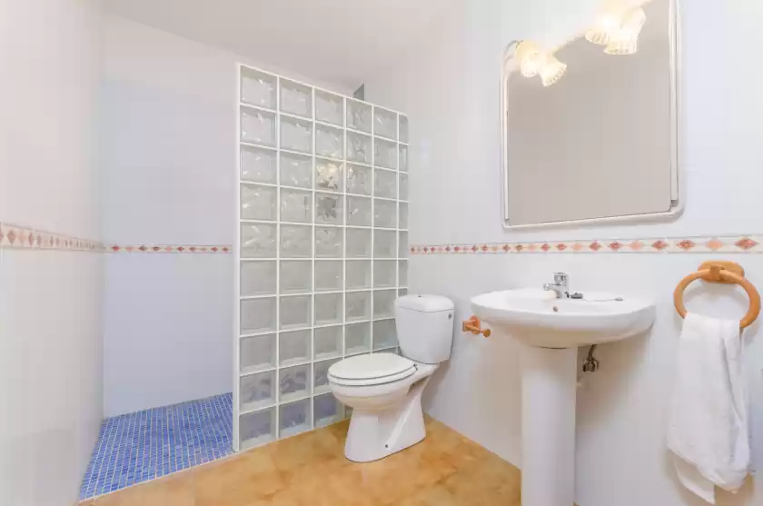 Holiday rentals in Sera de mavi, Algaida