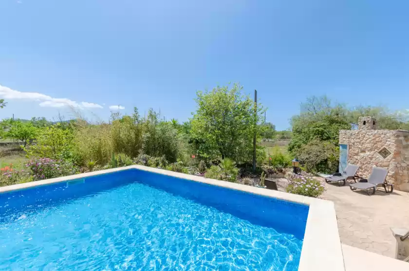 Holiday rentals in Sera de mavi, Algaida