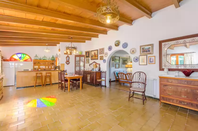 Holiday rentals in Sera de mavi, Algaida