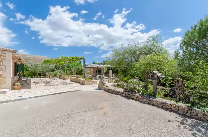 Holiday rentals in Sera de mavi, Algaida