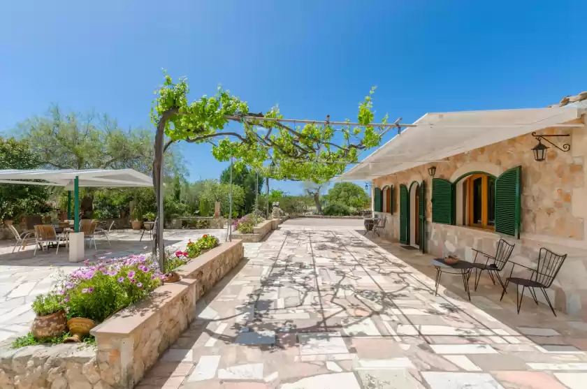 Holiday rentals in Sera de mavi, Algaida