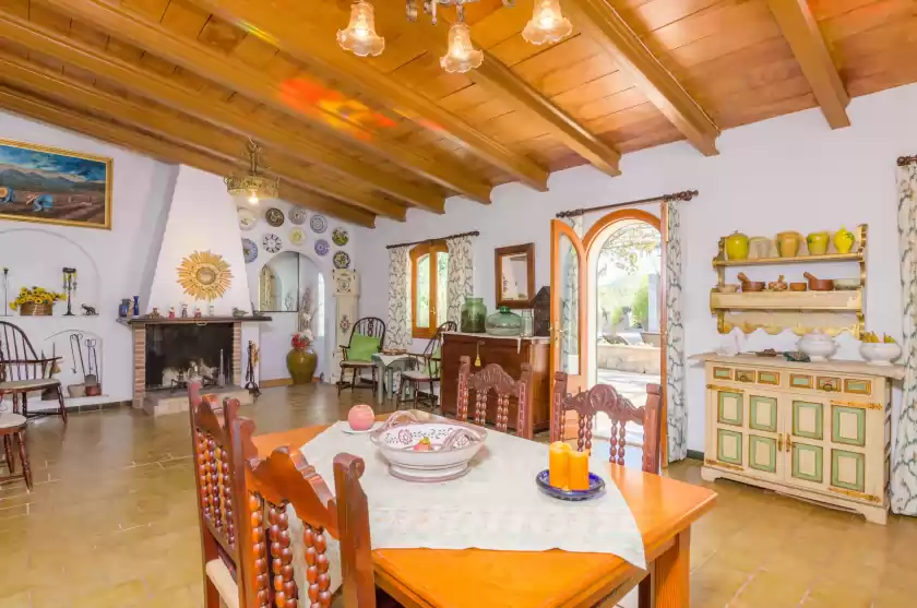 Holiday rentals in Sera de mavi, Algaida