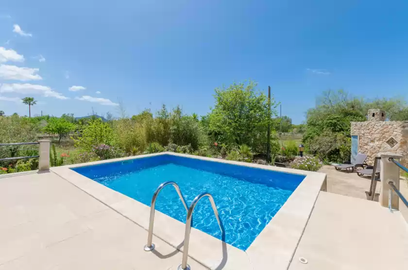 Holiday rentals in Sera de mavi, Algaida