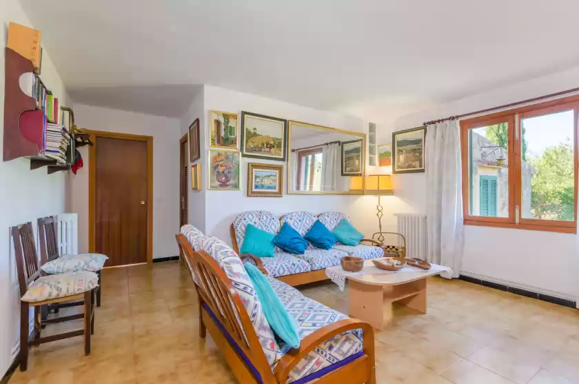 Holiday rentals in Sera de mavi, Algaida