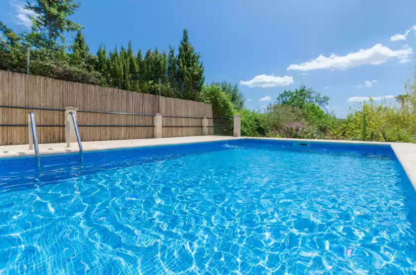 Holiday rentals in Sera de mavi, Algaida