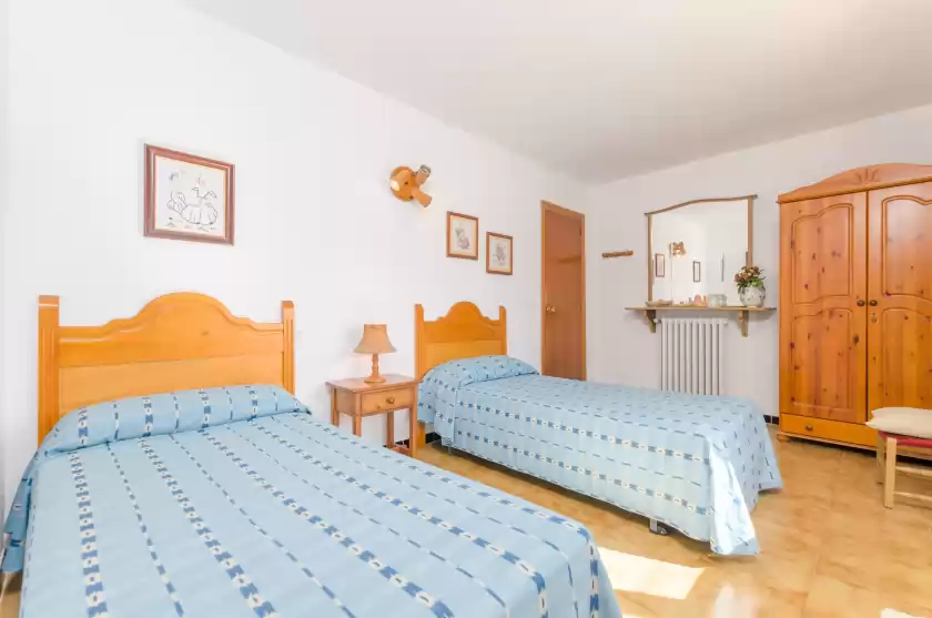 Holiday rentals in Sera de mavi, Algaida