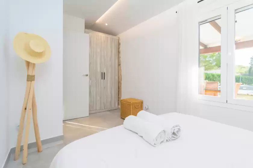 Holiday rentals in Can rubi, ses Covetes