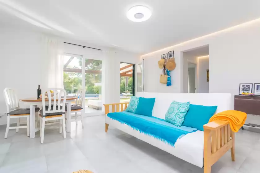 Holiday rentals in Can rubi, ses Covetes
