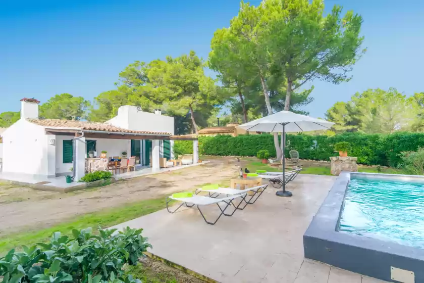 Holiday rentals in Can rubi, ses Covetes
