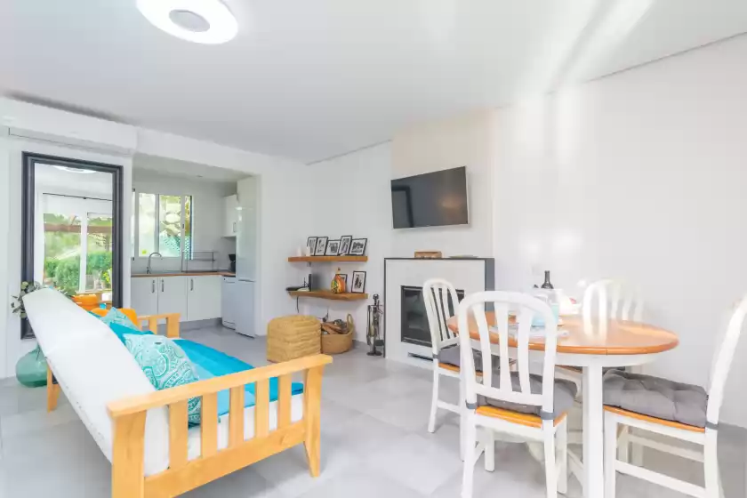Holiday rentals in Can rubi, ses Covetes