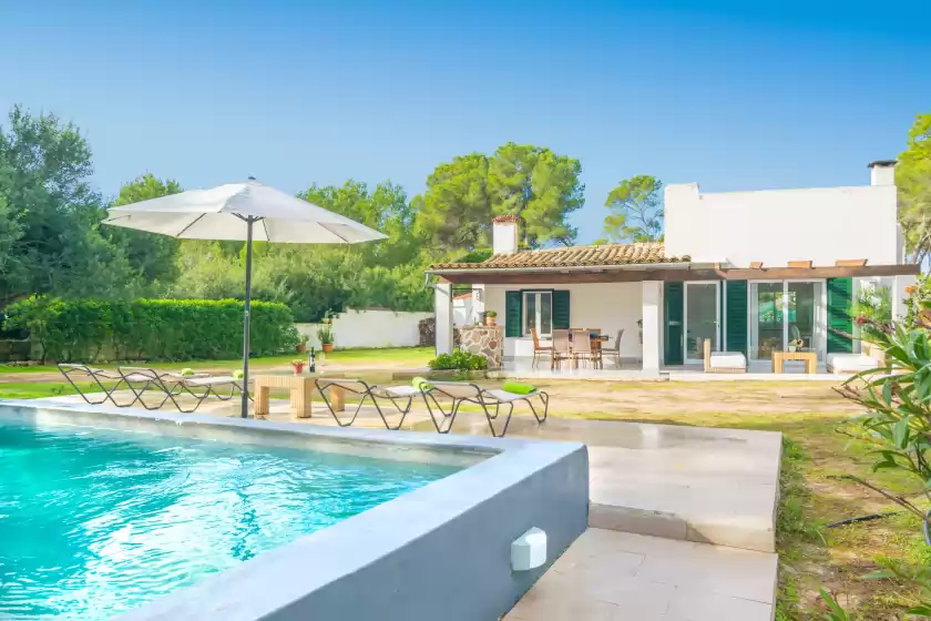 Holiday rentals in Can rubi, ses Covetes