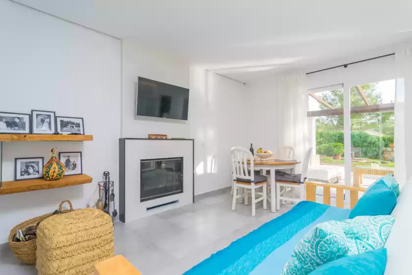 Holiday rentals in Can rubi, ses Covetes